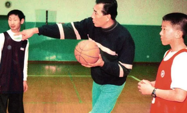 篮球训练计划表一周一次怎么写的啊_2